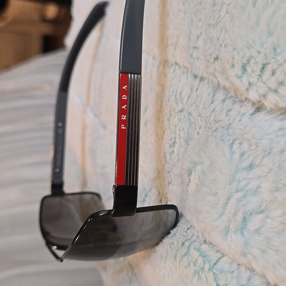Authentic Prada sunglasses - Picture 2 of 10
